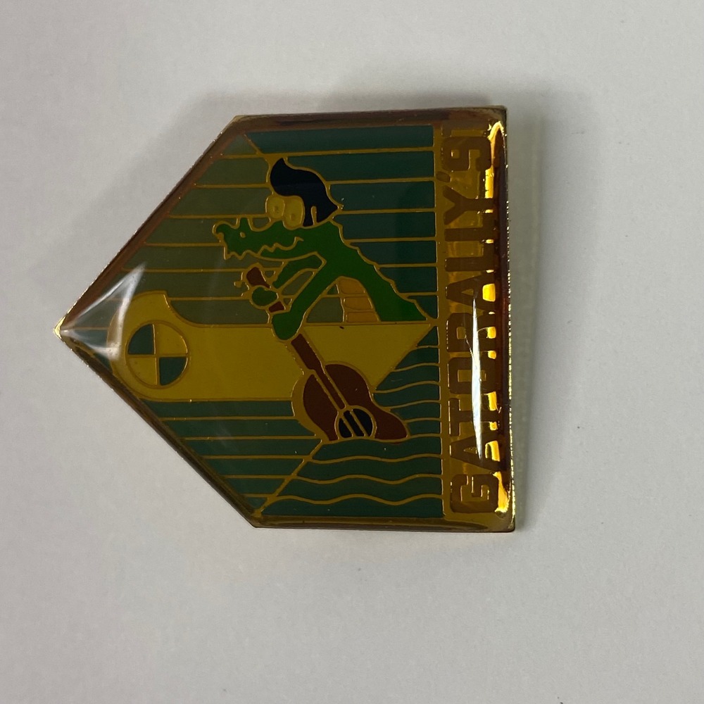 Vintage BMW Gatorally 91 Enamel Pin Florida Alligator Souvenir Gold Tone 1991